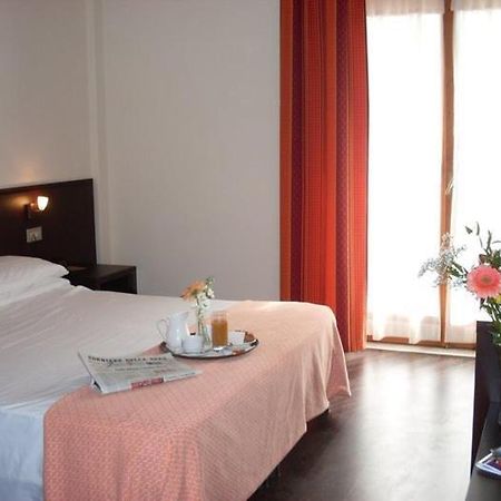 Hotel Isola Di Lauria Lauria Inferiore Zimmer foto